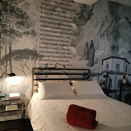 Bb Letterario Couette-café Ravenne